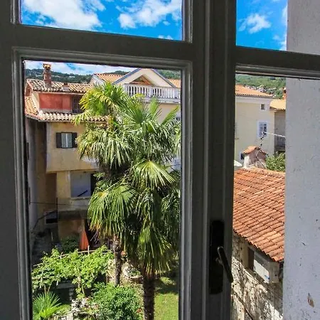 In 15142 Apartament Lovran